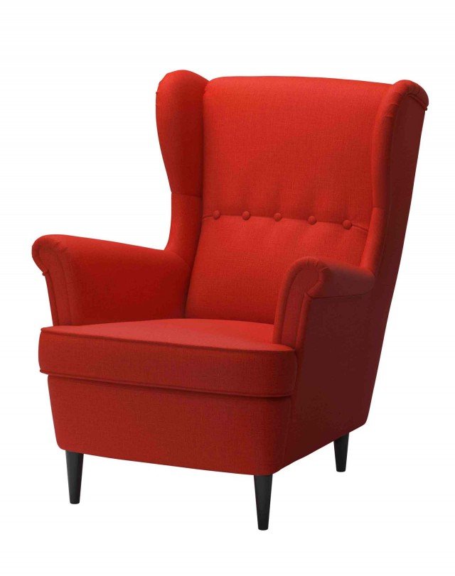 La bergère Strandmon di Ikea, qui con tessuto Skiftebo arancione, è la versione contemporanea del modello MK del 1951. Grazie alla linea “senza tempo” si abbina perfettamente a uno stile di soggiorno sia tradizionale sia moderno ed è corredabile con un poggiapiedi. Misure L 82 x P 96 x H 101 cm. Prezzo 199,00 euro. www.ikea.com La bergère Strandmon di Ikea, qui con tessuto Skiftebo arancione, è la versione contemporanea del modello MK del 1951. Grazie alla linea “senza tempo” si abbina perfettamente a uno stile di soggiorno sia tradizionale sia moderno ed è corredabile con un poggiapiedi. Misure L 82 x P 96 x H 101 cm. Prezzo 199,00 euro. www.ikea.com