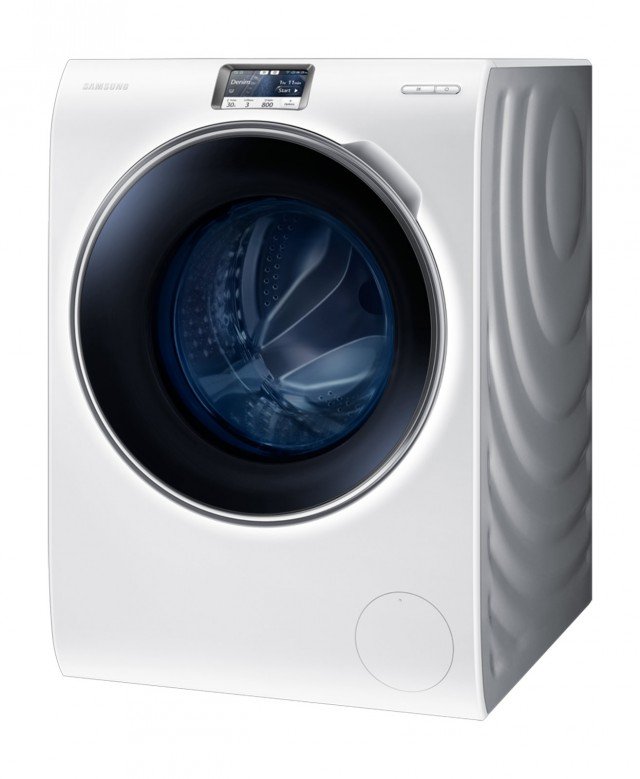 La lavatrice Blue Crystal di Samsung porta un tocco di design grazie ad una finitura blu che colora l’oblò. Ha un display a colori Smart touch da 5’’che semplifica la selezione di programmi e opzioni: sfiorando il display si può infatti personalizzare il programma, per trovare il lavaggio ottimale. La tecnologia Smart Wifi permette inoltre di controllare e azionare la lavatrice da remoto, tramite un’app gratuita direttamente da smartphone o tablet. Prezzo 1.899 euro. www.samsung.it La lavatrice Blue Crystal di Samsung porta un tocco di design grazie ad una finitura blu che colora l’oblò. Ha un display a colori Smart touch da 5’’che semplifica la selezione di programmi e opzioni: sfiorando il display si può infatti personalizzare il programma, per trovare il lavaggio ottimale. La tecnologia Smart Wifi permette inoltre di controllare e azionare la lavatrice da remoto, tramite un’app gratuita direttamente da smartphone o tablet. Prezzo 1.899 euro. www.samsung.it