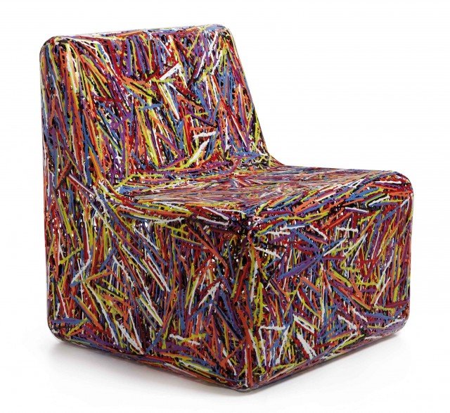 Ha un’anima ecologica la poltrona Cora di Emporium realizzata in materiale plastico termofuso di cui una parte derivante dal processo di riciclo. Si può sceglierla versione multicolor o bianca; inoltre è disponibile il pouff coordinato. Misura L 68 x P 69 x H 77 cm. Prezzo 591,70 euro. www.emporium.it Ha un’anima ecologica la poltrona Cora di Emporium realizzata in materiale plastico termofuso di cui una parte derivante dal processo di riciclo. Si può sceglierla versione multicolor o bianca; inoltre è disponibile il pouff coordinato. Misura L 68 x P 69 x H 77 cm. Prezzo 591,70 euro. www.emporium.it