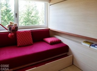 casa-gellner-fiorentini-divano-rosa casa-gellner-fiorentini-divano-rosa