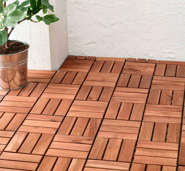pedana marrone Runnen di Ikea in acacia massiccia per terrazzo e balcone pedana marrone Runnen di Ikea in acacia massiccia per terrazzo e balcone