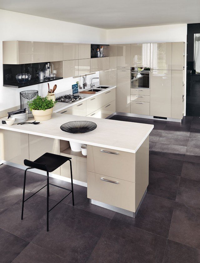 cucina con penisola e bancone snack Open di Scavolini cucina con penisola e bancone snack Open di Scavolini