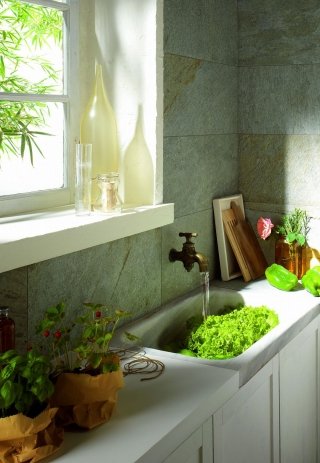 iastrelle da rivestimento per la cucina della collezione Multiquartz di Marazzi in gres porcellanato smaltato iastrelle da rivestimento per la cucina della collezione Multiquartz di Marazzi in gres porcellanato smaltato