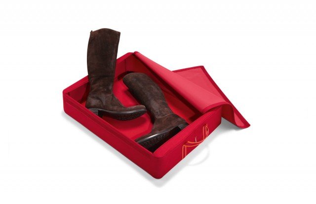 Ideale per stivali, la scatola con maniglie è disponibile in tre colori. Misura L 60 x P 45 x H 13 cm e costa 28,90 euro Storagebox Low di Reisenthel www.reisennthel.com Ideale per stivali, la scatola con maniglie è disponibile in tre colori. Misura L 60 x P 45 x H 13 cm e costa 28,90 euro Storagebox Low di Reisenthel www.reisennthel.com