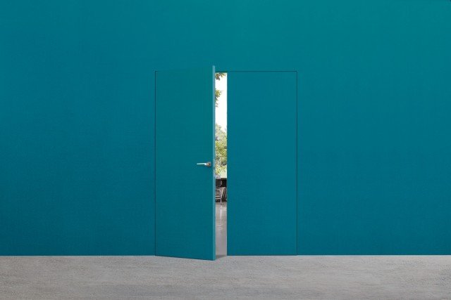 Syntesis® Line battente è la gamma di porte a battente filomuro di Eclisse che non necessita di finiture esterne come stipiti e cornici coprifili. La totale integrazione con la parete permette di realizzare configurazioni progettuali personalizzate, con risultati di sicuro impatto estetico. E’ disponibile con larghezze a partire da 60 cm e altezze fino a 270 cm, nella variante per muratura o cartongesso, a spingere o tirare. Prezzo da rivenditore. www.eclisse.it Syntesis® Line battente è la gamma di porte a battente filomuro di Eclisse che non necessita di finiture esterne come stipiti e cornici coprifili. La totale integrazione con la parete permette di realizzare configurazioni progettuali personalizzate, con risultati di sicuro impatto estetico. E’ disponibile con larghezze a partire da 60 cm e altezze fino a 270 cm, nella variante per muratura o cartongesso, a spingere o tirare. Prezzo da rivenditore. www.eclisse.it