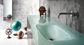 Lavabo integrato Dharma Vetro di Inda con finitura laccata, colore grafite Lavabo integrato Dharma Vetro di Inda con finitura laccata, colore grafite