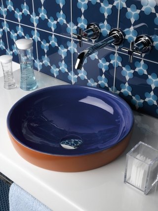 Water Jewels Catino rotondo di VitrA Bagno colore blu, in terracotta Water Jewels Catino rotondo di VitrA Bagno colore blu, in terracotta