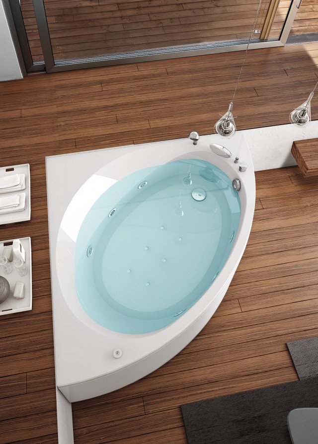 È realizzata in acrilico la vasca Nova di Hafro disponibile nella versione Whirlpool o Whirlpool Airpool o solo telaio. Misura L 140 x P 140 cm. Prezzo, Iva esclusa, della versione solo telaio 950 euro, della versione Whirlpool 1.800 euro, di quella Whirpool Airpool 3.040 euro. www.hafro.it È realizzata in acrilico la vasca Nova di Hafro disponibile nella versione Whirlpool o Whirlpool Airpool o solo telaio. Misura L 140 x P 140 cm. Prezzo, Iva esclusa, della versione solo telaio 950 euro, della versione Whirlpool 1.800 euro, di quella Whirpool Airpool 3.040 euro. www.hafro.it