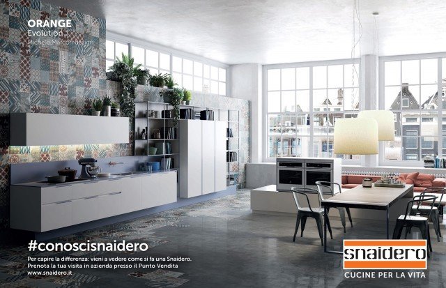 L'iniziativa #conoscisnaidero è aperta a tutti. Per prenotare una visita allo stabilimento produttivo di Majano, in provincia di Udine, basta recarsi nel punto vendita Snaidero più vicino o scrivere una e mail all'indirizzo marketing@snaidero.it. In foto, il modello Orange Evolution. www.snaidero.it L'iniziativa #conoscisnaidero è aperta a tutti. Per prenotare una visita allo stabilimento produttivo di Majano, in provincia di Udine, basta recarsi nel punto vendita Snaidero più vicino o scrivere una e mail all'indirizzo marketing@snaidero.it. In foto, il modello Orange Evolution. www.snaidero.it