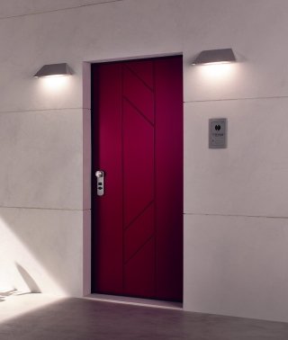 porta blindata Futura di Gardesa con serratura elettro meccanica porta blindata Futura di Gardesa con serratura elettro meccanica