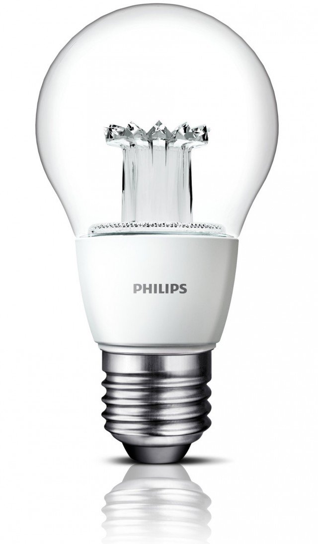 La nuova Philips Clear Led è dotata di lenti innovative che garantiscono la diffusione in ogni direzione. Produce un flusso luminoso di 470 lumen, equivalente a quello di una lampadina a incandescenza da 40 Watt. Dimmerabile, produce da subito luce bianca calda. Prezzo: 9,99 euro. www.philips.it La nuova Philips Clear Led è dotata di lenti innovative che garantiscono la diffusione in ogni direzione. Produce un flusso luminoso di 470 lumen, equivalente a quello di una lampadina a incandescenza da 40 Watt. Dimmerabile, produce da subito luce bianca calda. Prezzo: 9,99 euro. www.philips.it