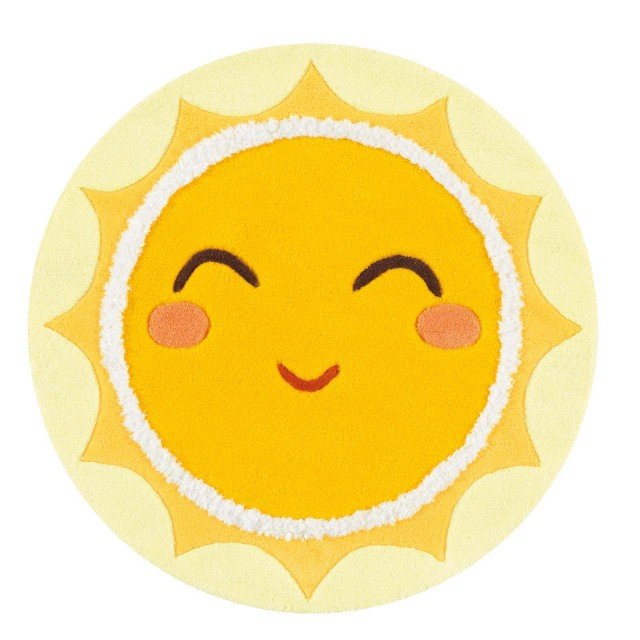 Un sole sorridente decora il tappeto Art. 4206-23 di Sirecom interamente realizzato in materiale acrilico taftato a mano: è resistente e facile da pulire. Misura ø 80 cm. Prezzo 86 euro. www.sirecomtappeti.it Un sole sorridente decora il tappeto Art. 4206-23 di Sirecom interamente realizzato in materiale acrilico taftato a mano: è resistente e facile da pulire. Misura ø 80 cm. Prezzo 86 euro. www.sirecomtappeti.it