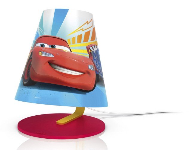 Realizzata su licenza Disney, la lampada da tavolo Cars di Philips è perfetta sulla scrivania. Alimentata a led, ha il paralume in policarbonato satinato. Prezzo 39,99 euro. www.philips.it Realizzata su licenza Disney, la lampada da tavolo Cars di Philips è perfetta sulla scrivania. Alimentata a led, ha il paralume in policarbonato satinato. Prezzo 39,99 euro. www.philips.it