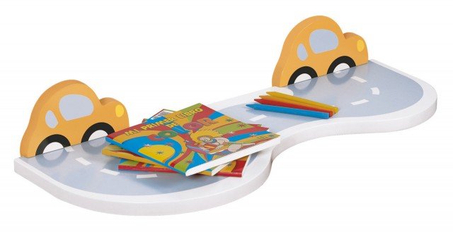 Sembra una stradina tortuosa la mensola Art. 33657050 di Leroy Merlin decorata da piccole automobiline arancioni; è realizzata in Mdf spesso 1,8 cm. Misura L 60 x P 25 cm. Prezzo 36 euro. www.leroymerlin.it Sembra una stradina tortuosa la mensola Art. 33657050 di Leroy Merlin decorata da piccole automobiline arancioni; è realizzata in Mdf spesso 1,8 cm. Misura L 60 x P 25 cm. Prezzo 36 euro. www.leroymerlin.it