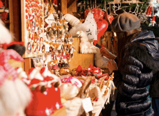 Il mercatino di Natale di Arco, Trento Il mercatino di Natale di Arco, Trento