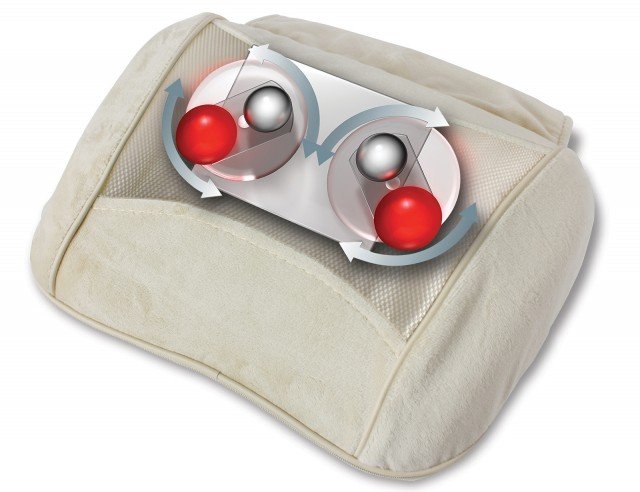 Comodamente utilizzabile su collo, spalle, schiena e gambe, il cuscino SP-19H-EU di Homedics pratica un massaggio Shiatsu, abbinato al calore distensivo. Regolabile con telecomando ha cover rimovibile e lavabile e fascia elastica per una maggiore adattabilità alla maggior parte degli schienali. Prezzo 50,31 euro. www.homedics.it Comodamente utilizzabile su collo, spalle, schiena e gambe, il cuscino SP-19H-EU di Homedics pratica un massaggio Shiatsu, abbinato al calore distensivo. Regolabile con telecomando ha cover rimovibile e lavabile e fascia elastica per una maggiore adattabilità alla maggior parte degli schienali. Prezzo 50,31 euro. www.homedics.it