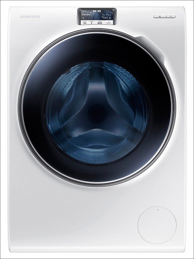 Crystal Blue serie 9000 di Samsung assicura la massima silenziosità di 46 decibel grazie al motore Digital Inverter privo di spazzole che riduce la rumorosità e che mantiene il cestello in equilibrio anche ad alte velocità di rotazione, per minimizzare le vibrazioni. In classe A+++, ha tecnologia Smart Wifi che permette di controllare e azionare la lavatrice da remoto, tramite una APP gratuita direttamente da smartphone o tablet. Misura L 60 x P 60 x H 85 cm. Prezzo 1.899 euro. www.samsung.it Crystal Blue serie 9000 di Samsung assicura la massima silenziosità di 46 decibel grazie al motore Digital Inverter privo di spazzole che riduce la rumorosità e che mantiene il cestello in equilibrio anche ad alte velocità di rotazione, per minimizzare le vibrazioni. In classe A+++, ha tecnologia Smart Wifi che permette di controllare e azionare la lavatrice da remoto, tramite una APP gratuita direttamente da smartphone o tablet. Misura L 60 x P 60 x H 85 cm. Prezzo 1.899 euro. www.samsung.it