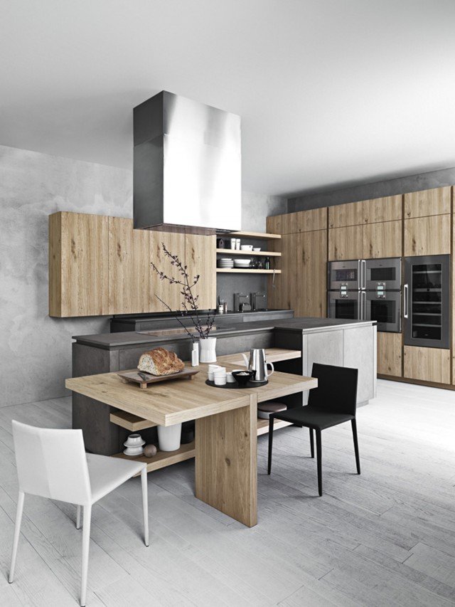 Cloe di Cesar, tra i modelli top di gamma del marchio, ha volumi e spessori importanti pur nel segno del minimalismo e finiture di pregio (eco cemento scuro e rovere nodato natural). Il tavolo si congiunge armonicamente alla mensola di rovere che corre lungo l’isola e sotto al piano ne cela altre due a creare una piccola architettura elegante perfetta per ottimizzare lo spazio disponibile. Il prezzo di una base sottotop con due cestoni L 120 x P 62 x H 87 cm di eco cemento scuro costa 1.136 euro più iva. www.cesar.it Cloe di Cesar, tra i modelli top di gamma del marchio, ha volumi e spessori importanti pur nel segno del minimalismo e finiture di pregio (eco cemento scuro e rovere nodato natural). Il tavolo si congiunge armonicamente alla mensola di rovere che corre lungo l’isola e sotto al piano ne cela altre due a creare una piccola architettura elegante perfetta per ottimizzare lo spazio disponibile. Il prezzo di una base sottotop con due cestoni L 120 x P 62 x H 87 cm di eco cemento scuro costa 1.136 euro più iva. www.cesar.it