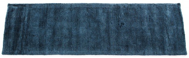 Knottie di Atipico è realizzato in soffice juta rigata: è disponibile in otto varianti di colore e con dimensioni diverse. Misura L 60 x P 90 cm. Prezzo 54 euro. www.atipiconline.it Knottie di Atipico è realizzato in soffice juta rigata: è disponibile in otto varianti di colore e con dimensioni diverse. Misura L 60 x P 90 cm. Prezzo 54 euro. www.atipiconline.it