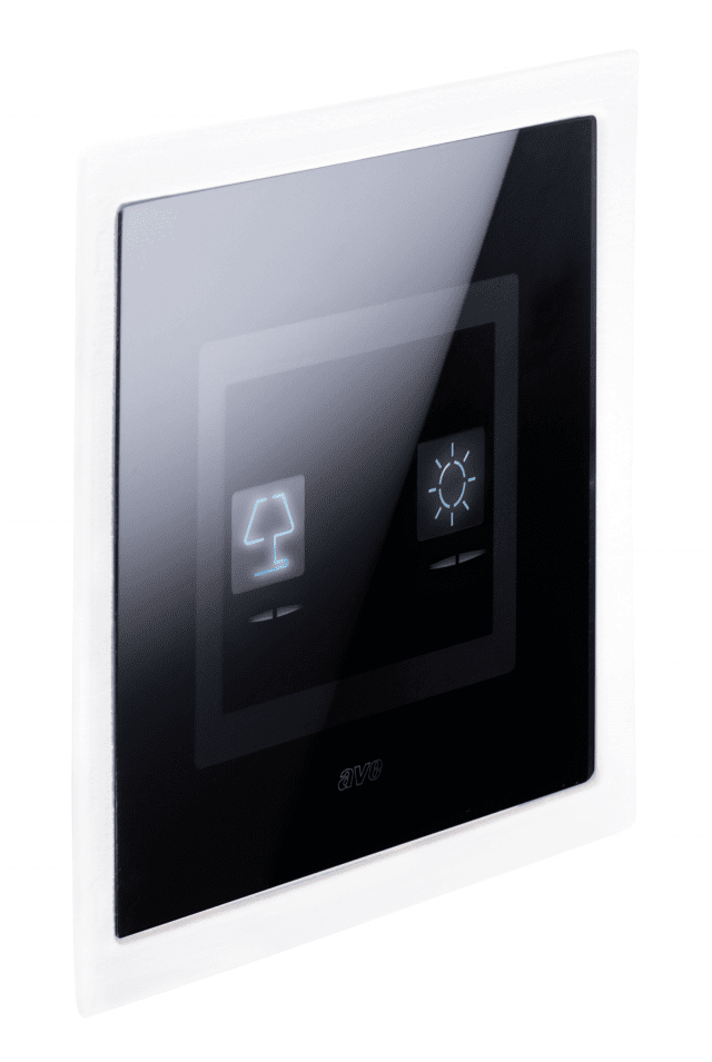 Placca Ave Touch filomuro in vetro, colore nero assoluto finitura lucida, per 1 comando a scomparsa. Viene installata su una speciale scatola da incasso che ne determina la perfetta aderenza al muro. Comando a sfioro illuminato da led azzurro visibile anche in caso di oscurità. Prezzo 93,51 euro Iva esclusa. Placca Ave Touch filomuro in vetro, colore nero assoluto finitura lucida, per 1 comando a scomparsa. Viene installata su una speciale scatola da incasso che ne determina la perfetta aderenza al muro. Comando a sfioro illuminato da led azzurro visibile anche in caso di oscurità. Prezzo 93,51 euro Iva esclusa.
