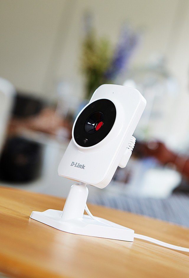 mydlink™ Home Monitor HD: una videocamera wireless che consente di sorvegliare la casa in HD. Il prezzo? 99 euro. mydlink™ Home Monitor HD: una videocamera wireless che consente di sorvegliare la casa in HD. Il prezzo? 99 euro.