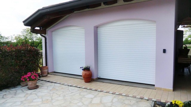serranda avvolgibile motorizzata RollMatic di Hörmann in alluminio serranda avvolgibile motorizzata RollMatic di Hörmann in alluminio