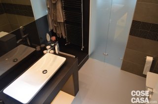 10-foto7_bagno-zona-giorno--(2) 10-foto7_bagno-zona-giorno--(2)