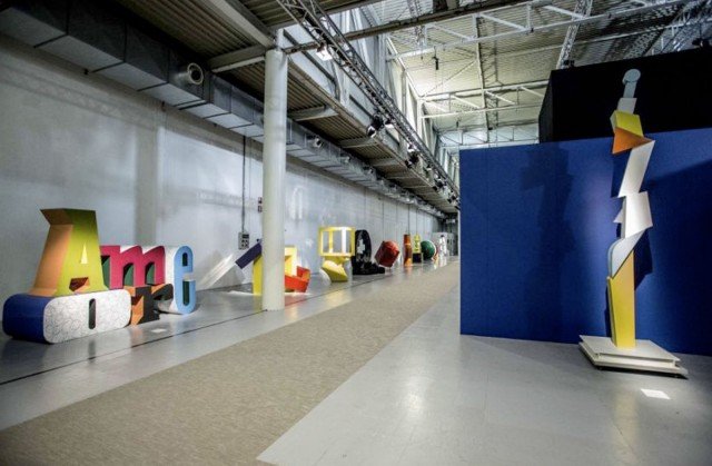 In foto, una immagine delle installazioni presentate per il Fuorisalone 2014 al Superstudio più. In foto, le sculture totemiche di Flavio Lucchini In foto, una immagine delle installazioni presentate per il Fuorisalone 2014 al Superstudio più. In foto, le sculture totemiche di Flavio Lucchini
