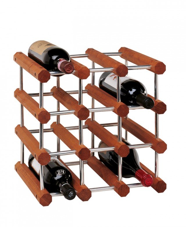 Il Cantiniere di Foppapedretti è modulare e può contenere fino a dodici bottiglie. La struttura è in legno massiccio di faggio disponibile nella finitura noce e wengé; gli spinotti di congiunzione sono in alluminio lucido. Misura L 33,5 x P 28 x H 33,5 cm. Prezzo 62,50 euro. www.foppapedretti.it Il Cantiniere di Foppapedretti è modulare e può contenere fino a dodici bottiglie. La struttura è in legno massiccio di faggio disponibile nella finitura noce e wengé; gli spinotti di congiunzione sono in alluminio lucido. Misura L 33,5 x P 28 x H 33,5 cm. Prezzo 62,50 euro. www.foppapedretti.it