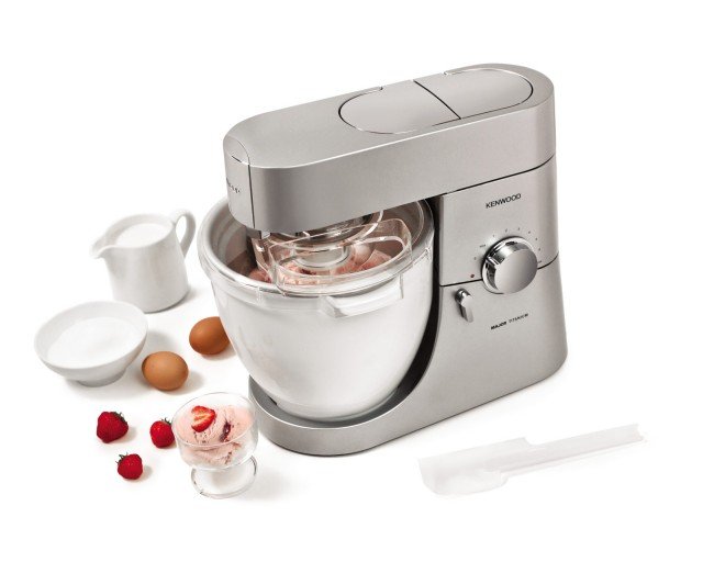 A cottura ventilata per ottenere una crosta più croccante, BM350 di Kenwood offre 14 programmi fra i quali quello per i dolci, le marmellate, pane integrale e senza glutine. Impasta da 500 gr fino a 1 kg e è dotata di un programma per regolare la doratura della crosta e di uno per la cottura rapida in 58 minuti. Il timer permette la programmazione ritardata fino a 12 ore. Prezzo: 160 euro. www.kenwoodworld.com A cottura ventilata per ottenere una crosta più croccante, BM350 di Kenwood offre 14 programmi fra i quali quello per i dolci, le marmellate, pane integrale e senza glutine. Impasta da 500 gr fino a 1 kg e è dotata di un programma per regolare la doratura della crosta e di uno per la cottura rapida in 58 minuti. Il timer permette la programmazione ritardata fino a 12 ore. Prezzo: 160 euro. www.kenwoodworld.com