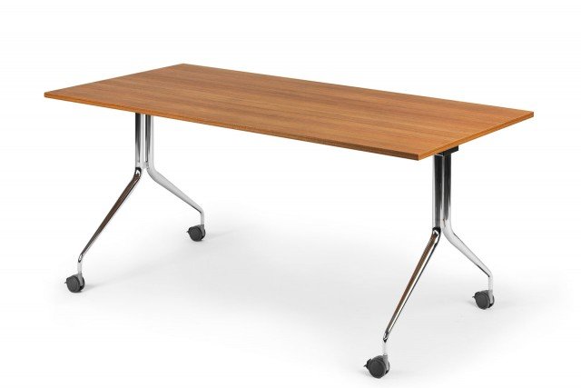 Argo di Mara Srl è un modello ribaltabile che permette di ottimizzare lo spazio. Le gambe eleganti in metallo cromato sono di forma conica e sono dotate di ruote bloccabili; il piano è disponibile in diverse varianti di colore e di finiture. Misura L 200 x P 80 x H 71 cm. www.marasrl.it Argo di Mara Srl è un modello ribaltabile che permette di ottimizzare lo spazio. Le gambe eleganti in metallo cromato sono di forma conica e sono dotate di ruote bloccabili; il piano è disponibile in diverse varianti di colore e di finiture. Misura L 200 x P 80 x H 71 cm. www.marasrl.it
