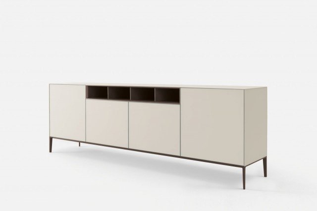 Self Up di Rimadesio è un contenitore per il living capiente e leggero, realizzato in vetro laccato bianco, disponibile anche in altre sessantadue varianti di colore. I sottili piedini sono realizzati in alluminio in finiture diverse. www.rimadesio.it Self Up di Rimadesio è un contenitore per il living capiente e leggero, realizzato in vetro laccato bianco, disponibile anche in altre sessantadue varianti di colore. I sottili piedini sono realizzati in alluminio in finiture diverse. www.rimadesio.it