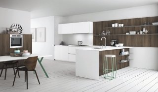 boiserie con lo schienale in laminato Olmo cacao arricchisce il modello Aspen di Doimo Cucine boiserie con lo schienale in laminato Olmo cacao arricchisce il modello Aspen di Doimo Cucine