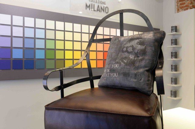 La poltrona Chassis in pelle Old England disegnata da Paola Navone per Baxter ed esposta fino a domenica nello showroom milanese di Boero. www.boero.it La poltrona Chassis in pelle Old England disegnata da Paola Navone per Baxter ed esposta fino a domenica nello showroom milanese di Boero. www.boero.it