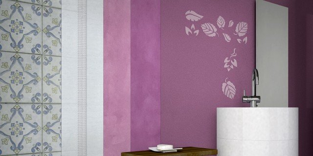 In foto, i passaggi necessari a ottenere il risultato finale. Procedendo da sinistra verso destra troviamo: piastrelle esistenti, la prima mano di Decor Primer Fondo; rete in fibra di vetro; seconda mano con Decor Primer Fondo, prima applicazione di Starlike® Decor con rasatura a zero; seconda mano con effetto nuvolato; terza mano con effetto coprente e infine applicazione degli StenDecor con soggetto foglie. In foto, i passaggi necessari a ottenere il risultato finale. Procedendo da sinistra verso destra troviamo: piastrelle esistenti, la prima mano di Decor Primer Fondo; rete in fibra di vetro; seconda mano con Decor Primer Fondo, prima applicazione di Starlike® Decor con rasatura a zero; seconda mano con effetto nuvolato; terza mano con effetto coprente e infine applicazione degli StenDecor con soggetto foglie.