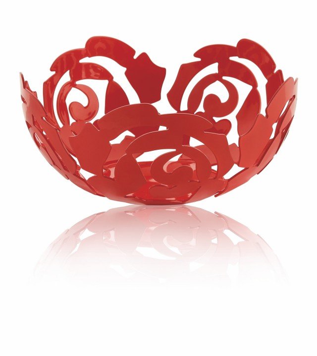 La fruttiera “La Rosa” di Alessi è interamente formata da corolle stilizzate realizzate in acciaio colorato con resina epossidica; è disponibile in due formati. Misura ø 21 x H 9,5 cm. Prezzo 48 euro. www.alessi.com La fruttiera “La Rosa” di Alessi è interamente formata da corolle stilizzate realizzate in acciaio colorato con resina epossidica; è disponibile in due formati. Misura ø 21 x H 9,5 cm. Prezzo 48 euro. www.alessi.com