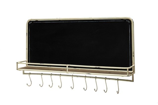 Art. GF377 di Novita Home è una lavagna da parete corredata di nove pratici ganci per usarla sia come promemoria sia come appendiabiti nell’ingresso o in cucina. La struttura è in metallo con una piacevole finitura vintage. Misura L 92 x P 53 cm. Prezzo 82 euro. www.novitahome.it Art. GF377 di Novita Home è una lavagna da parete corredata di nove pratici ganci per usarla sia come promemoria sia come appendiabiti nell’ingresso o in cucina. La struttura è in metallo con una piacevole finitura vintage. Misura L 92 x P 53 cm. Prezzo 82 euro. www.novitahome.it