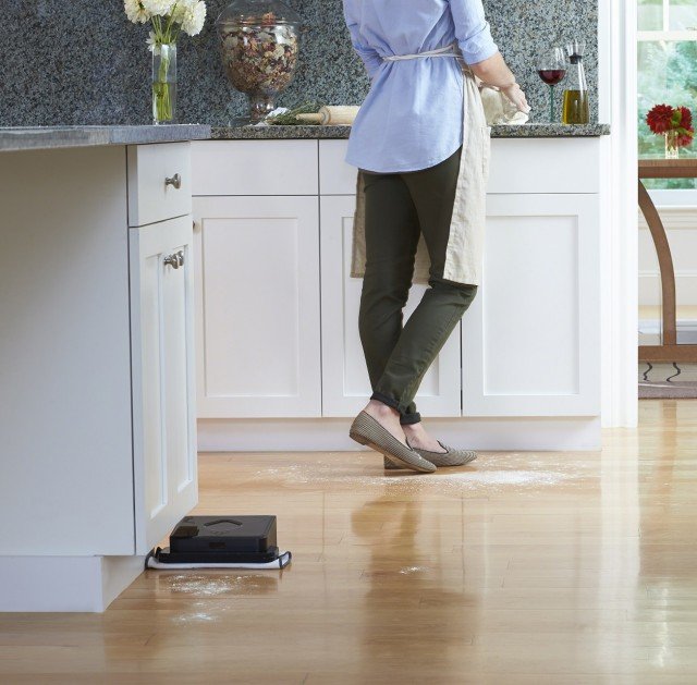 robot aspirapolvere iRobot Braava 380T di Nital robot aspirapolvere iRobot Braava 380T di Nital