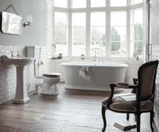 Vasca Londra in Natural Stone con rubinetteria Claremont di Burlington Vasca Londra in Natural Stone con rubinetteria Claremont di Burlington