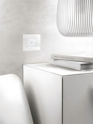 Interruttore perfettamente filo-muro ave touch Interruttore perfettamente filo-muro ave touch
