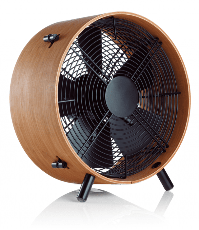 Otto di Stadler Form è un ventilatore con ventola industriale regolabile. Ecologico è realizzato in legno di bambù e ha 3 velocità. Diametro 34 cm. Prezzo 199 euro. www.phorma.com 2- Pratico, il ventilatore portatile Idrante di Maiuguali funziona a batterie. Prezzo 10 euro. www.maiuguali.it Otto di Stadler Form è un ventilatore con ventola industriale regolabile. Ecologico è realizzato in legno di bambù e ha 3 velocità. Diametro 34 cm. Prezzo 199 euro. www.phorma.com 2- Pratico, il ventilatore portatile Idrante di Maiuguali funziona a batterie. Prezzo 10 euro. www.maiuguali.it
