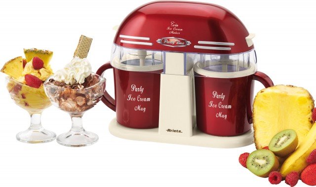 Twin Ice Cream Maker di Ariete è la gelatiera che permette di preparare contemporaneamente, in circa 20 minuti, due gusti differenti di gelato. Le tazze auto refrigeranti possono essere conservate direttamente della celletta del freezer, così da essere sempre pronte all’uso. Prezzo 50 euro. www.ariete.net Twin Ice Cream Maker di Ariete è la gelatiera che permette di preparare contemporaneamente, in circa 20 minuti, due gusti differenti di gelato. Le tazze auto refrigeranti possono essere conservate direttamente della celletta del freezer, così da essere sempre pronte all’uso. Prezzo 50 euro. www.ariete.net