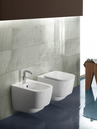 wc e bidet squadrati piccoli Fusion Q 48 di Hatria wc e bidet squadrati piccoli Fusion Q 48 di Hatria