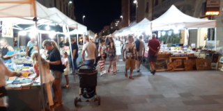 Cecina, Mercatino, foto da Valter Bianchi Cecina, Mercatino, foto da Valter Bianchi
