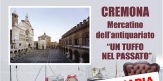Cremona, “Un tuffo nel passato”, piazza Stradivari Cremona, “Un tuffo nel passato”, piazza Stradivari