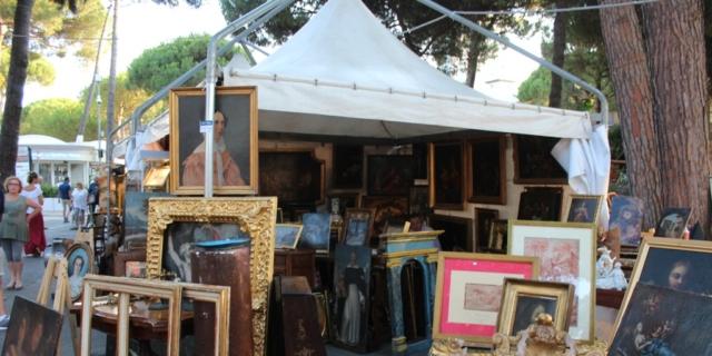 Milano Marittima, Isola Pedonale, Rotonda I Maggio Milano Marittima, Isola Pedonale, Rotonda I Maggio
