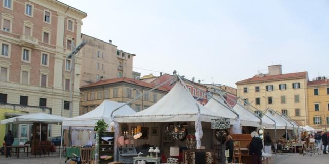 Ancona, piazza Pertini Ancona, piazza Pertini
