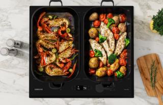 Il pomello magnetico può essere posizionato a piacere nel piano a induzione Slim Fit con Assist Cook NZ64B7799KK di Samsung e può essere rimosso in qualsiasi momento per pulire il piano più agevolmente. In vetro nero, ha spessore ultra-sottile per poter essere incassato in ogni piano di lavoro ed è dotato di Extended Dual Flex Zone Plus per cucinare più piatti contemporaneamente o per usare tegami di forma o dimensione non standard senza sprechi di energia. Funziona con sonda Assist Cook: basta scegliere la ricetta da eseguire sull’App SmartThings Cooking, inviarla al piano cottura e la sonda misurerà l’effettiva temperatura della pietanza per eseguire la cottura scelta. Prezzo da 1.899 euro. www.samsung.com