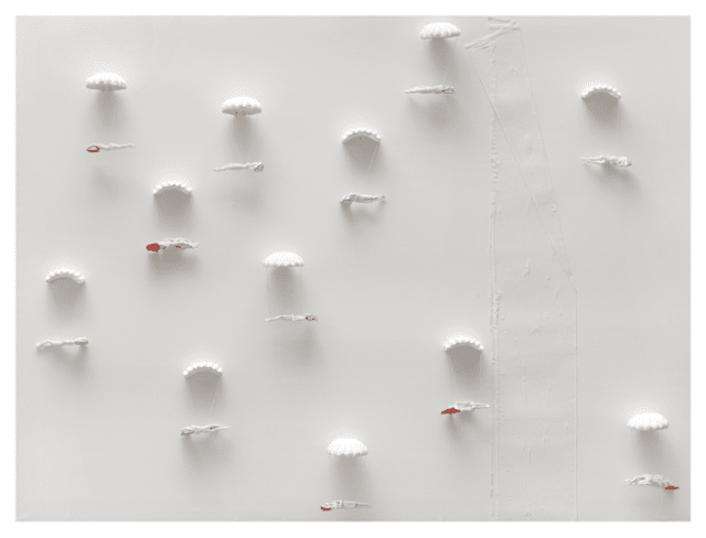 19.Simona Uberto dreams, 2015
12 figure in vetroresina dipinte, filo, lenzuolo su tela 150 x 200 cm
Foto di Mauro Ranzani 19.Simona Uberto dreams, 2015
12 figure in vetroresina dipinte, filo, lenzuolo su tela 150 x 200 cm
Foto di Mauro Ranzani