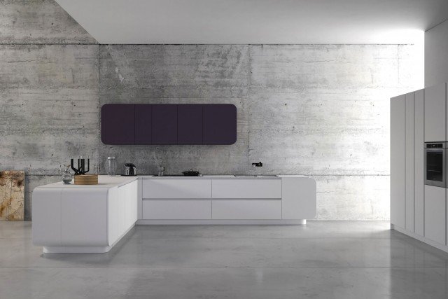 Numero Uno di Doimo Cucine ha i fianchi con un’insolita linea curva. Le basi sono in vetro satinato laccato bianco ice, il pensile è in vetro satinato laccato opaco vinaccia. L’apertura delle ante avviene per mezzo di gole alluminio opaco. Un pensile con fianco curvo misura L 60 x H 72 cm. Prezzo 566 euro. www.doimocucine.it Numero Uno di Doimo Cucine ha i fianchi con un’insolita linea curva. Le basi sono in vetro satinato laccato bianco ice, il pensile è in vetro satinato laccato opaco vinaccia. L’apertura delle ante avviene per mezzo di gole alluminio opaco. Un pensile con fianco curvo misura L 60 x H 72 cm. Prezzo 566 euro. www.doimocucine.it